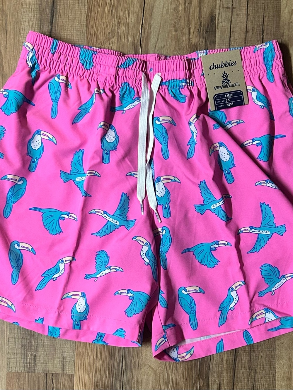 Chubbies Board Shorts Mens Large Pink 5.5 The Toucan Classic Swim Trunks-NWT